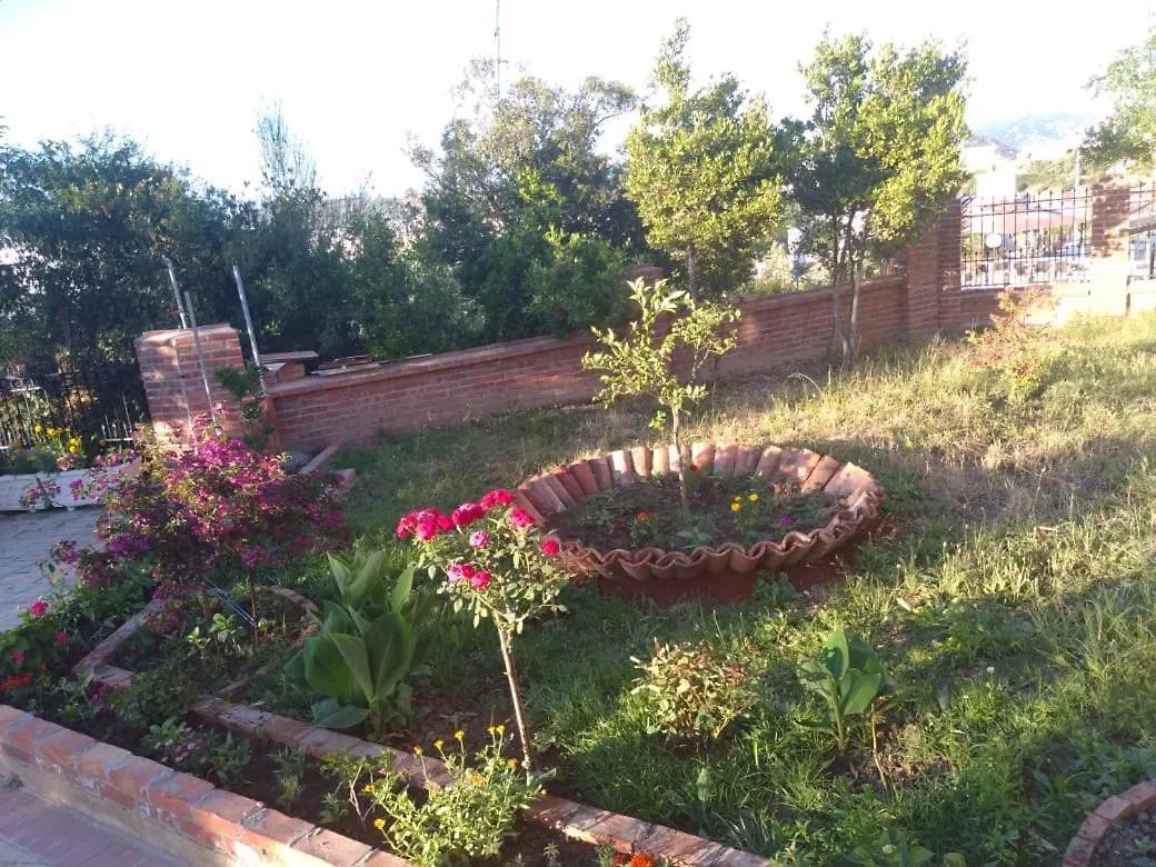 Brick House Ξενοδοχείο Εξαμίλιο 0*,  Αλβανία